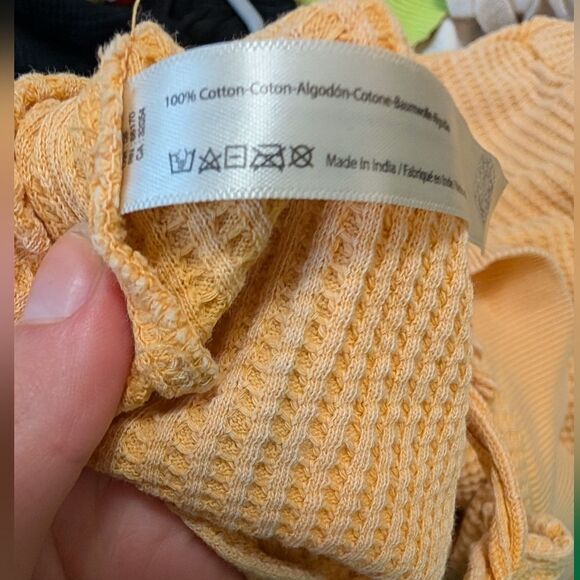 Free People One Interlanken Cropped Top in Orange Yellow Size XS Waffle Knit Tie - Picture 8 of 8